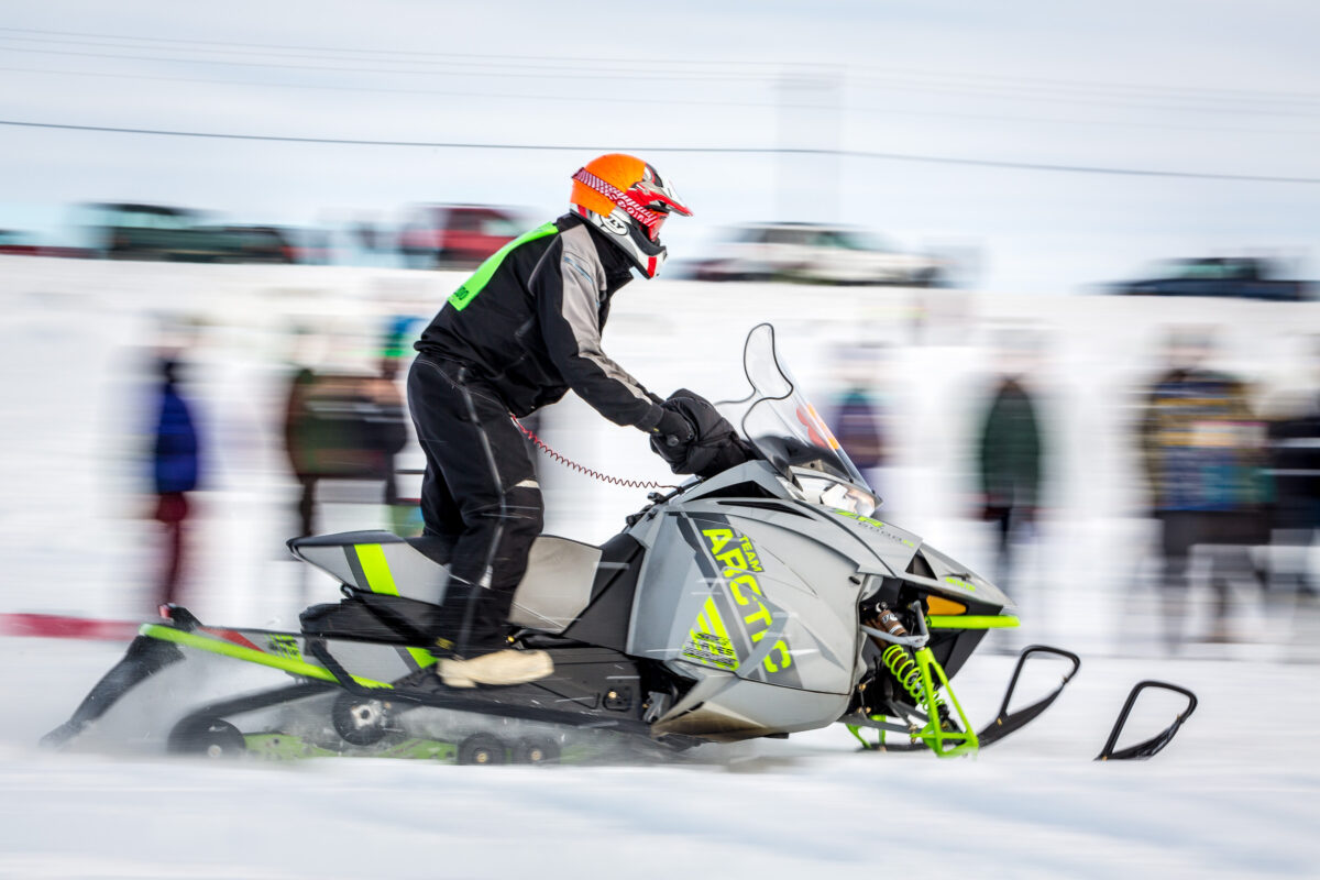 Nome-Golovin competitor at the race start