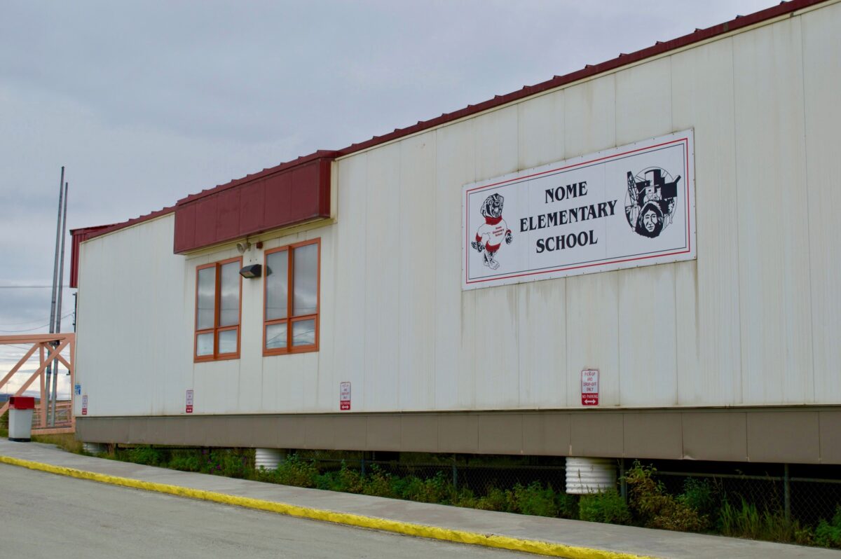 The Nome Elementary School (Photo: Jenn Ruckel, KNOM)